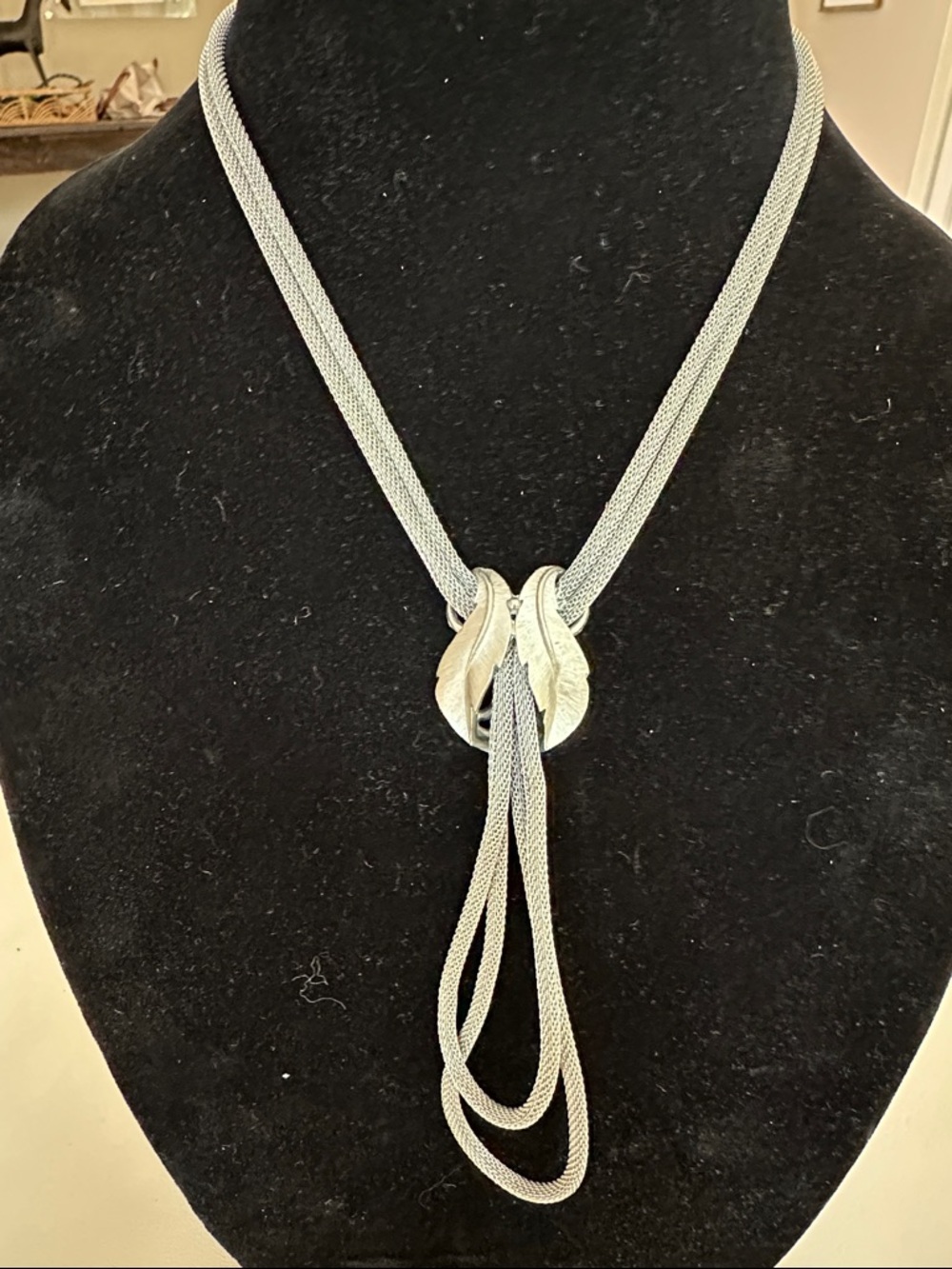 Vintage Silver Leaf Knot Mesh Necklace - Women Jewelry